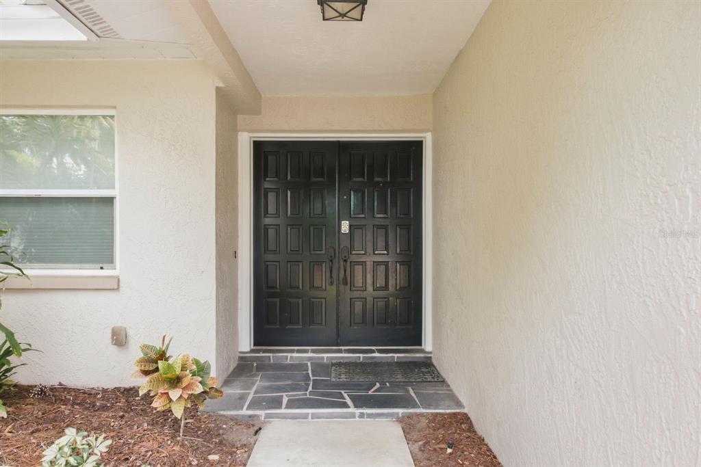 9165 136TH STREET, SEMINOLE, FL — photo 4 of 30