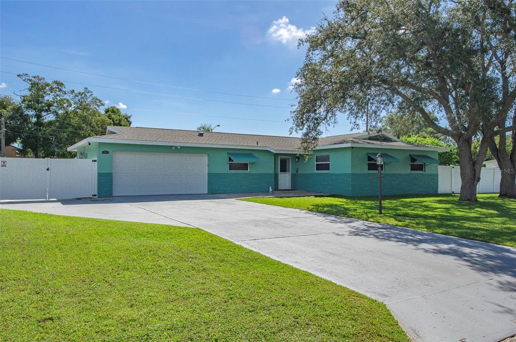 397 36TH STREET SE, LARGO, FL — photo 2 of 30