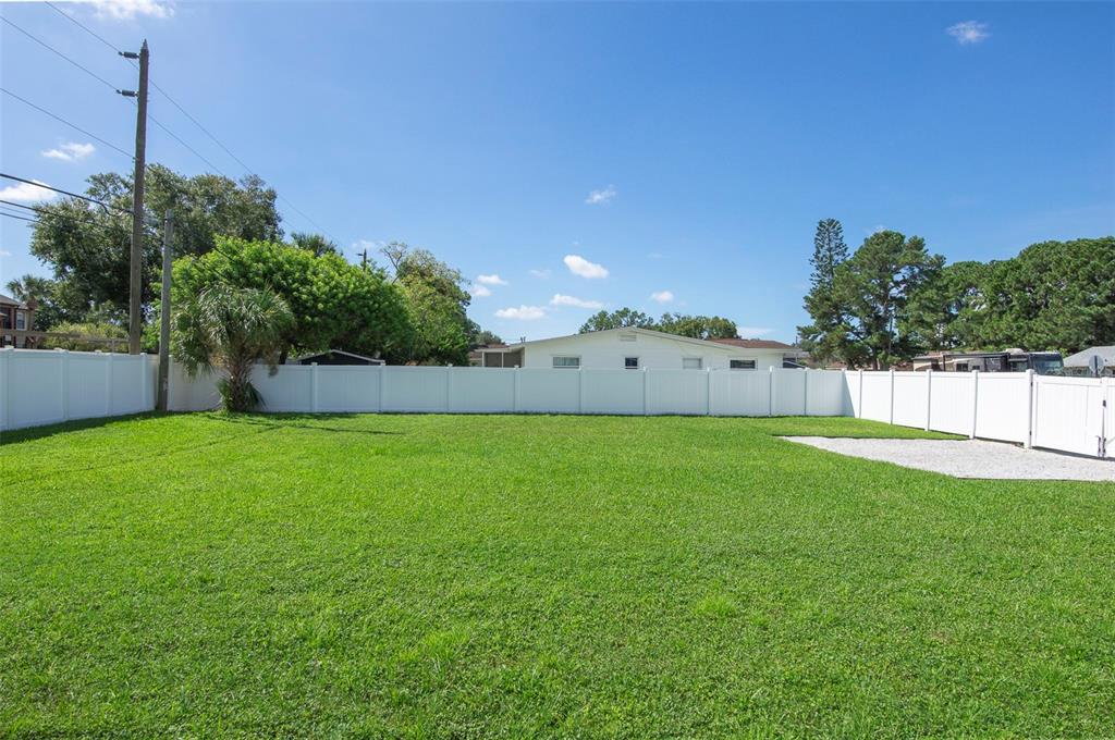 397 36TH STREET SE, LARGO, FL — photo 3 of 30