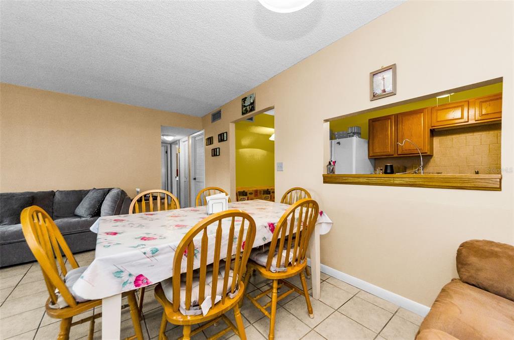 2575 PINE RIDGE WAY S UNIT E1, PALM HARBOR, FL — photo 4 of 19
