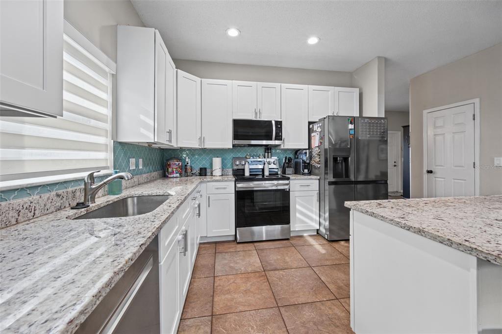 12217 GRECO DRIVE, ORLANDO, FL — photo 2 of 72