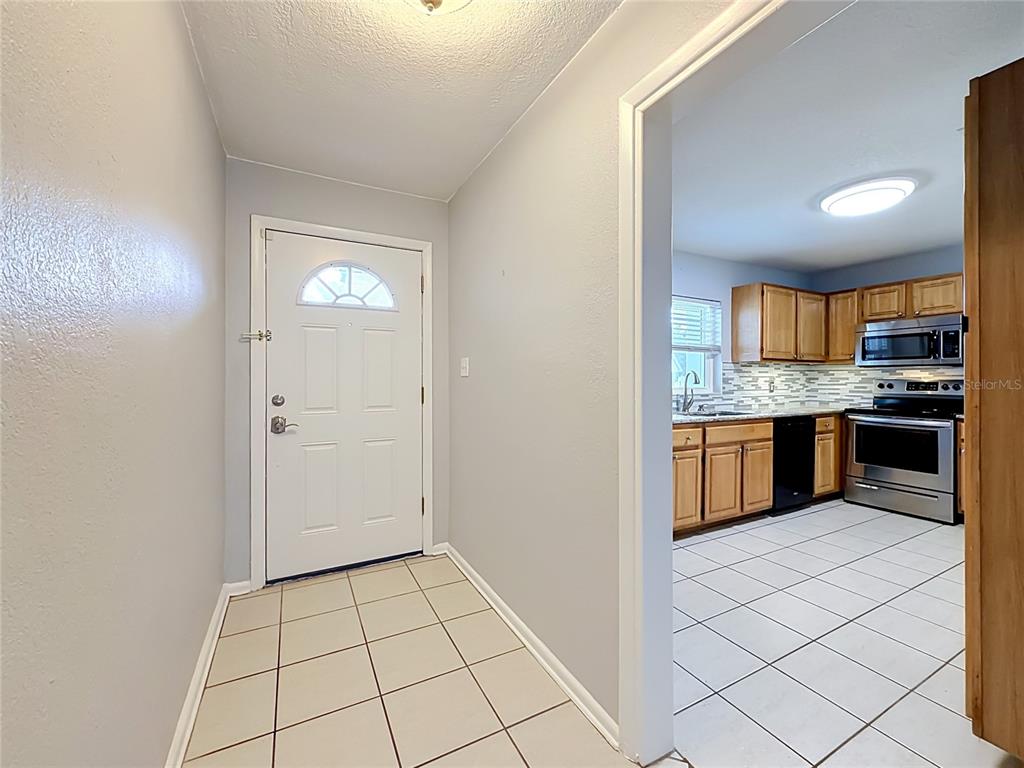 8424 POCASSET PLACE, ORLANDO, FL — photo 3 of 41