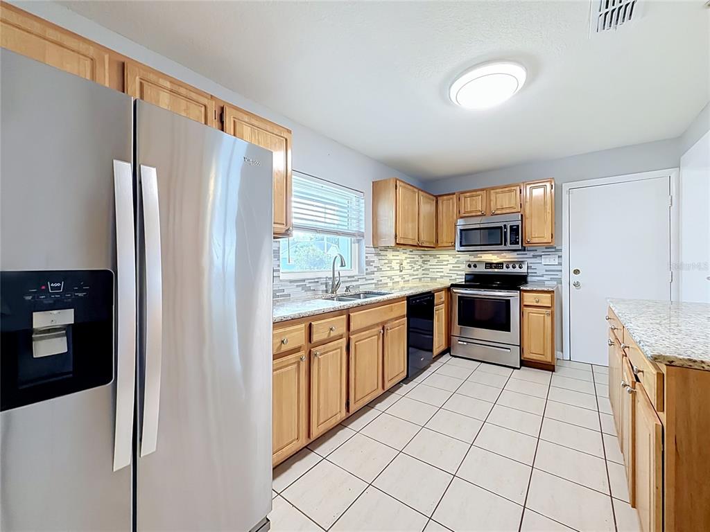 8424 POCASSET PLACE, ORLANDO, FL — photo 4 of 41