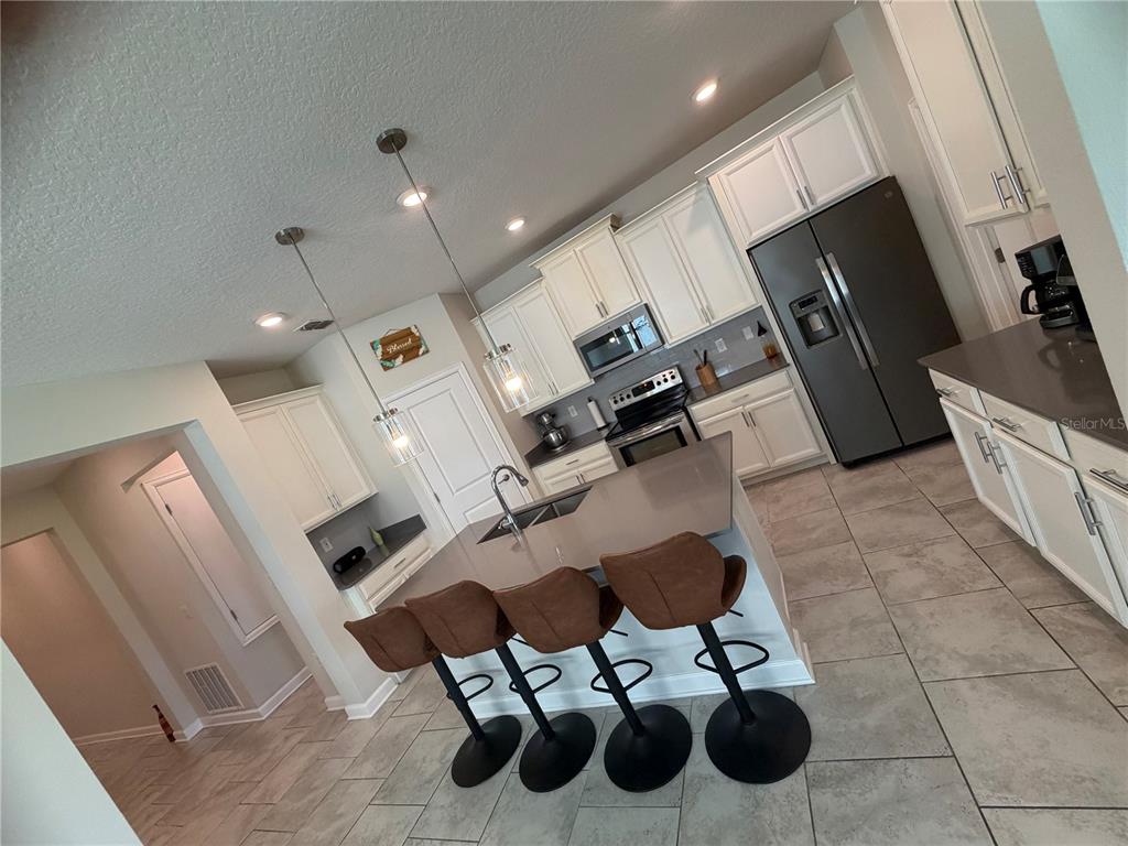 4310 SEVEN CANYONS DRIVE, KISSIMMEE, FL — photo 5 of 30