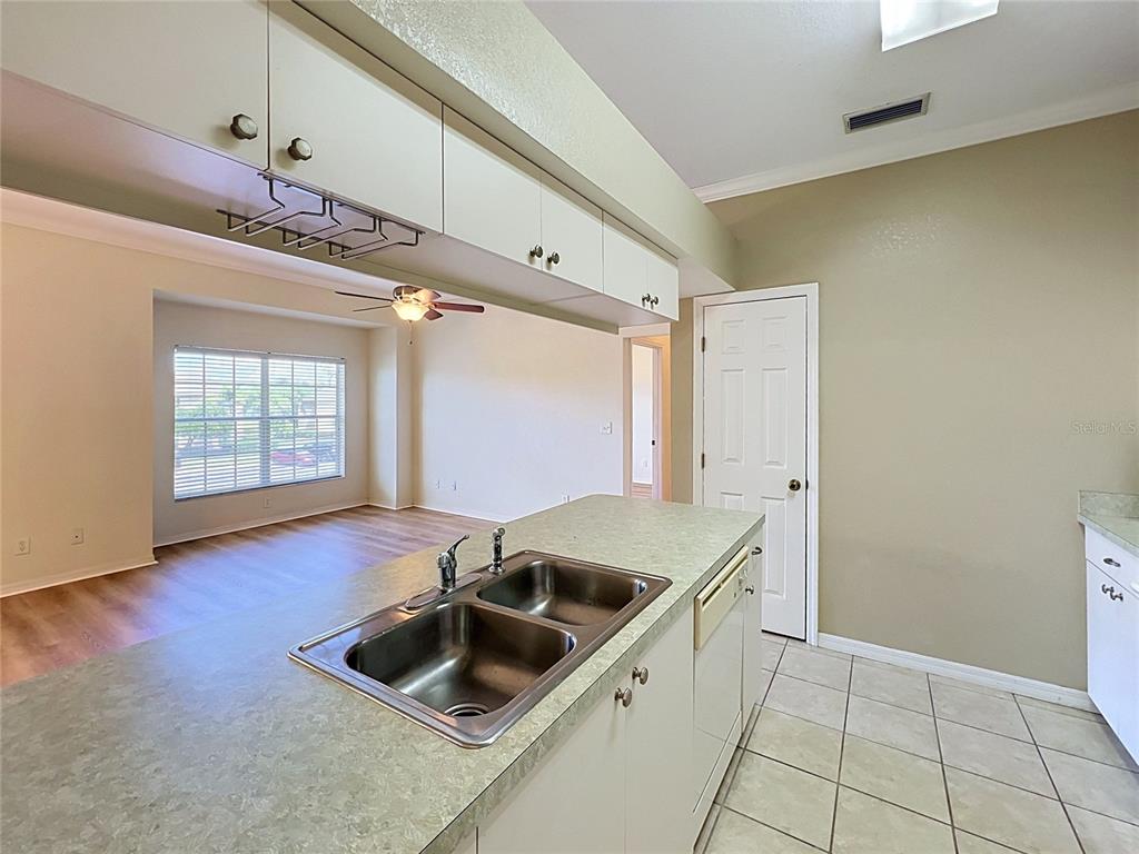1205 EAGLE POND DRIVE UNIT 1205, WINTER HAVEN, FL — photo 5 of 21