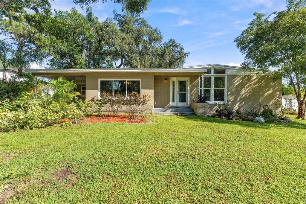 206 LINDA AVENUE, TEMPLE TERRACE, FL — photo 2 of 30