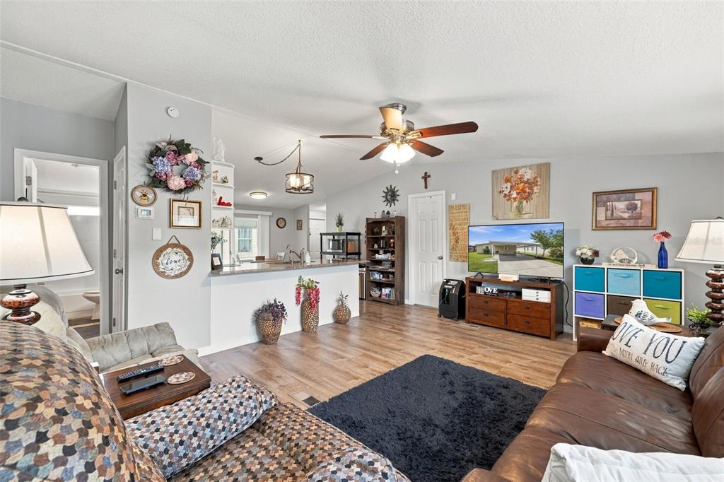 3041 SHORT LEAF STREET, WESLEY CHAPEL, FL — photo 4 of 29