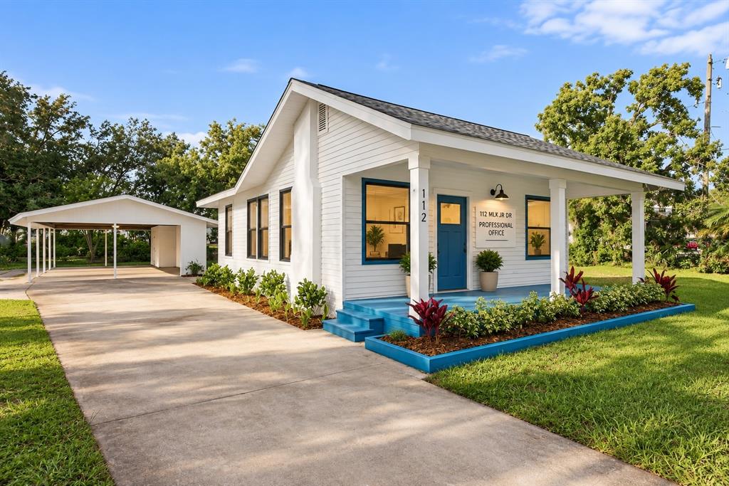 112 E MARTIN LUTHER KING JR DRIVE