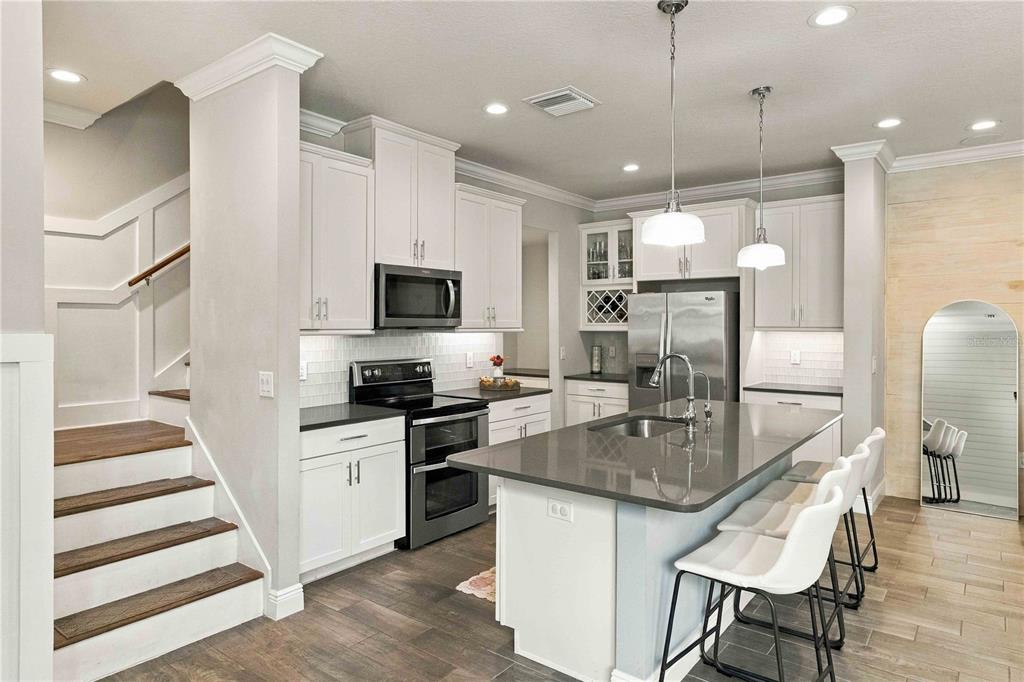 2117 LAKE WATERS PLACE, LUTZ, FL — photo 2 of 30