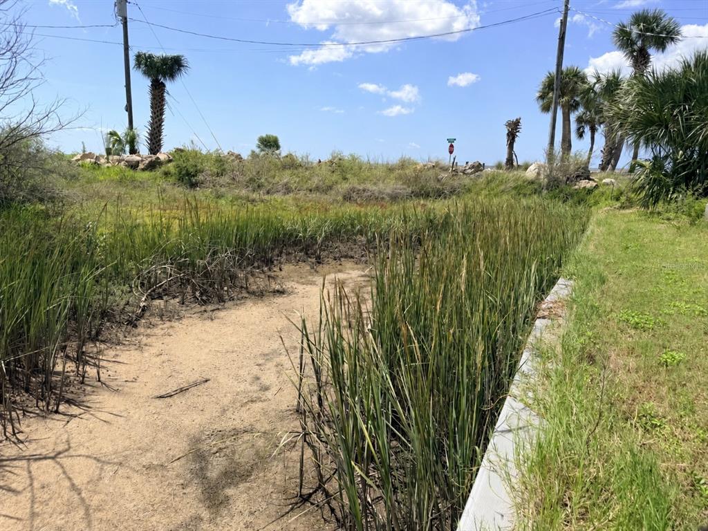 26 9TH STREET, HORSESHOE BEACH, FL — photo 5 of 10