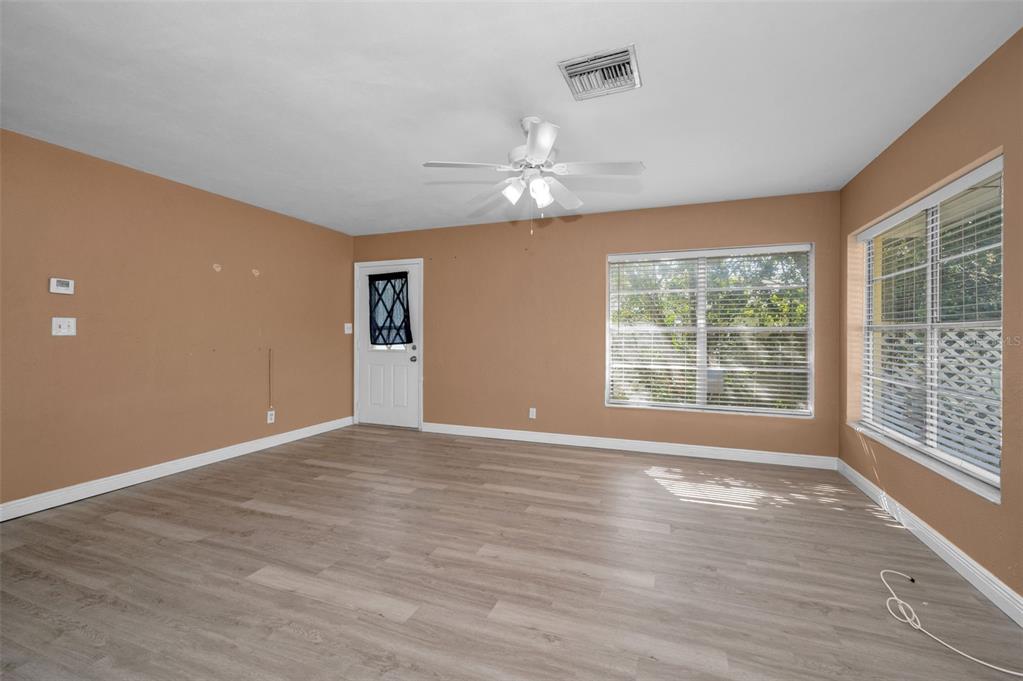 2476 CORONADO WAY, DUNEDIN, FL — photo 3 of 22