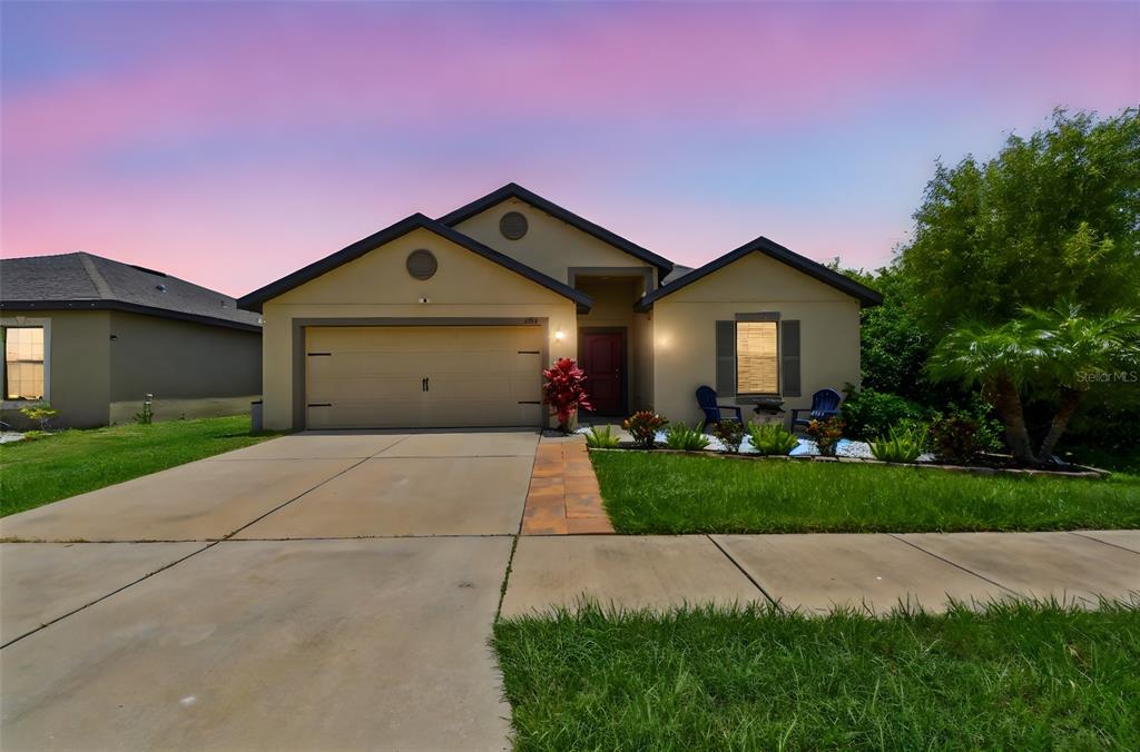 1715 CHATHAM GREEN CIRCLE