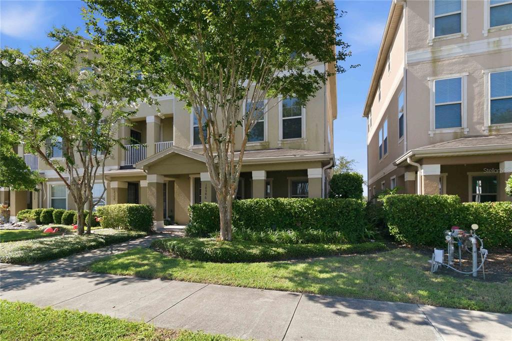 10546 GREEN IVY LANE, ORLANDO, FL — photo 2 of 51