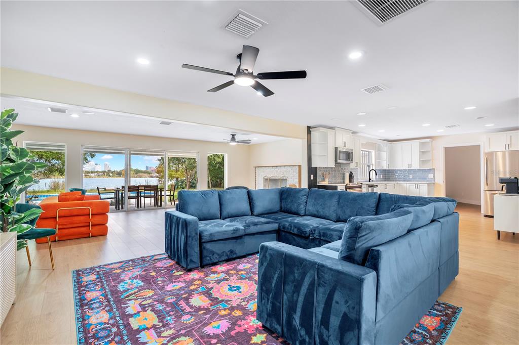 411 ROCK LAKE DRIVE, ORLANDO, FL — photo 2 of 54