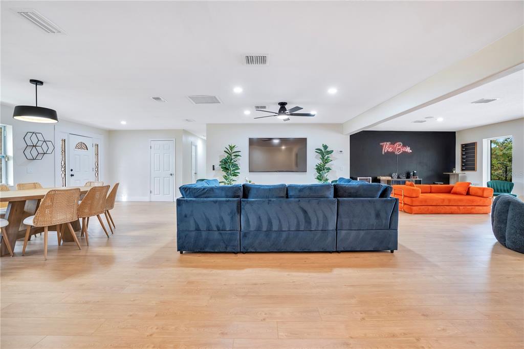 411 ROCK LAKE DRIVE, ORLANDO, FL — photo 4 of 54