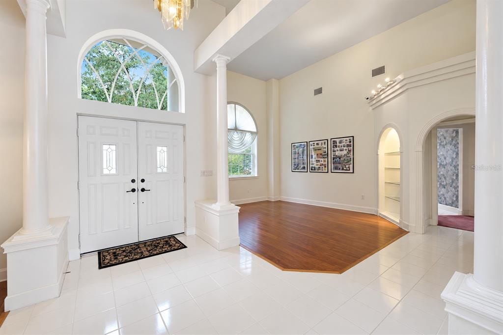4937 CHULUOTA ROAD, ORLANDO, FL — photo 4 of 46