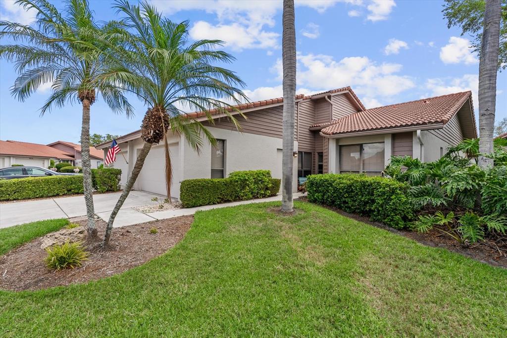 3862 WILSHIRE CIRCLE W UNIT 107