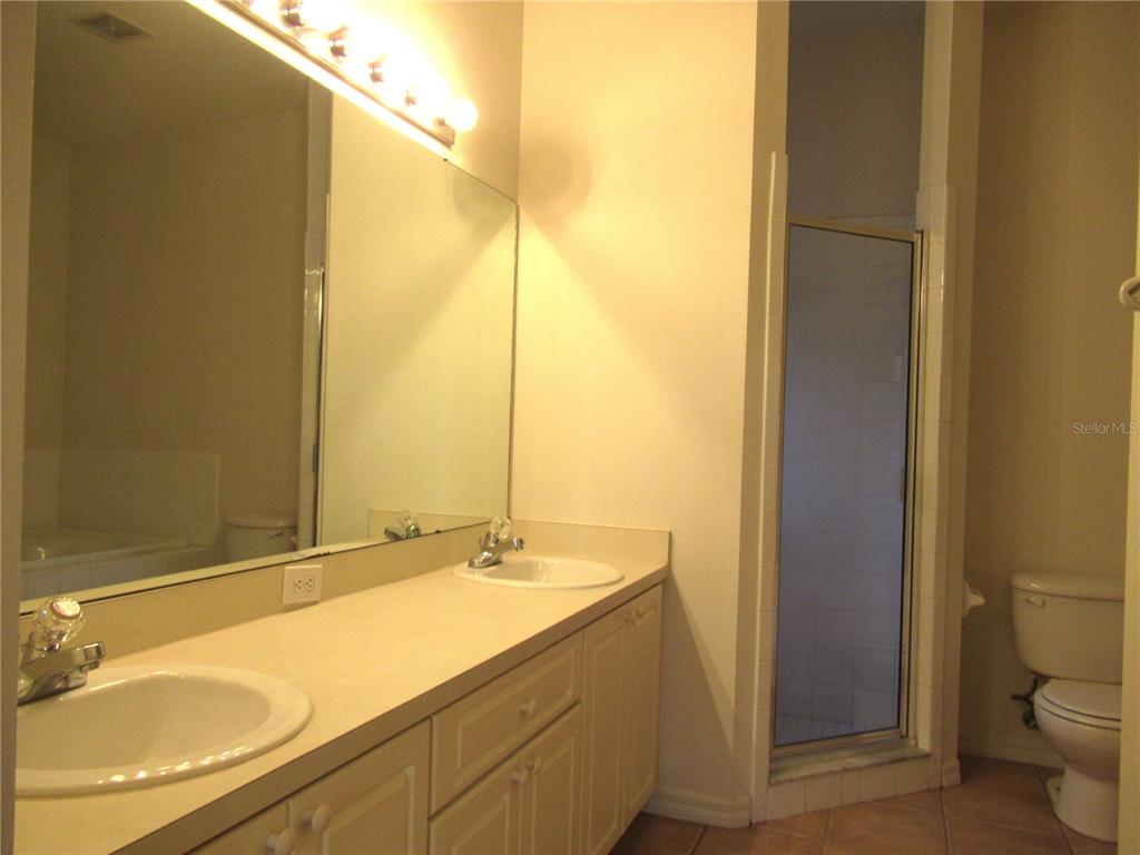 7032 MONARCH PARK DRIVE, APOLLO BEACH, FL — photo 4 of 14