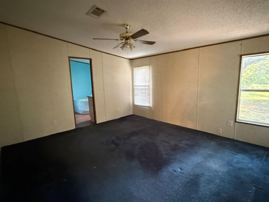 18351 SE 62ND PLACE, OCKLAWAHA, FL — photo 5 of 12