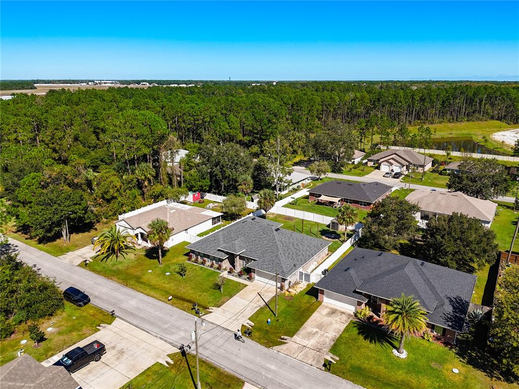 6 LLOWICK COURT