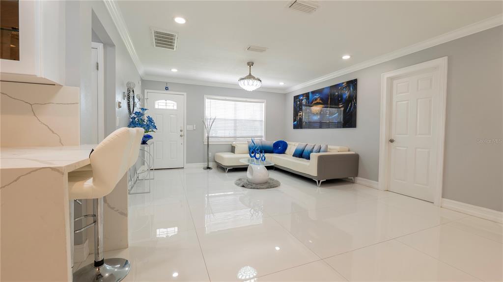 9446 BAYSIDE COURT, SPRING HILL, FL — photo 4 of 46