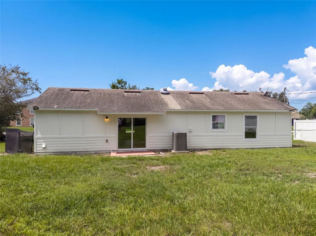 1336 NADINE DRIVE, DELTONA, FL — photo 5 of 19