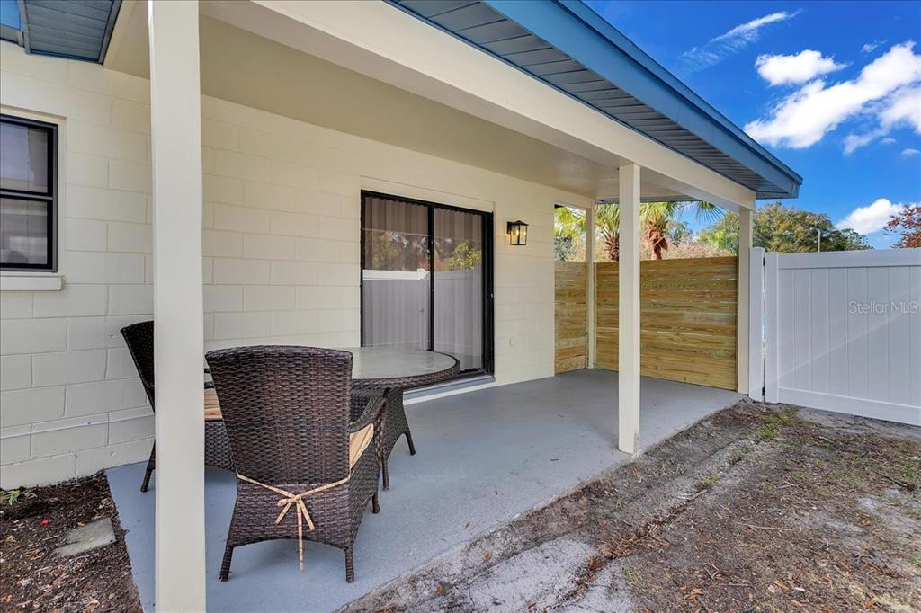 5210 S ZION STREET, TAMPA, FL — photo 5 of 19