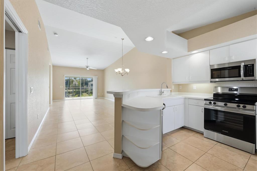 5725 GREENWOOD AVENUE UNIT 8203, NORTH PORT, FL — photo 3 of 30