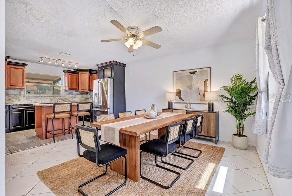 7517 QUAIL RUN COURT, ORLANDO, FL — photo 4 of 30