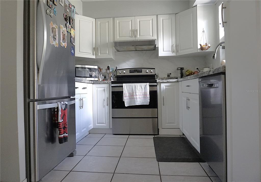 29 E BOB WHITE STREET, APOPKA, FL — photo 4 of 16