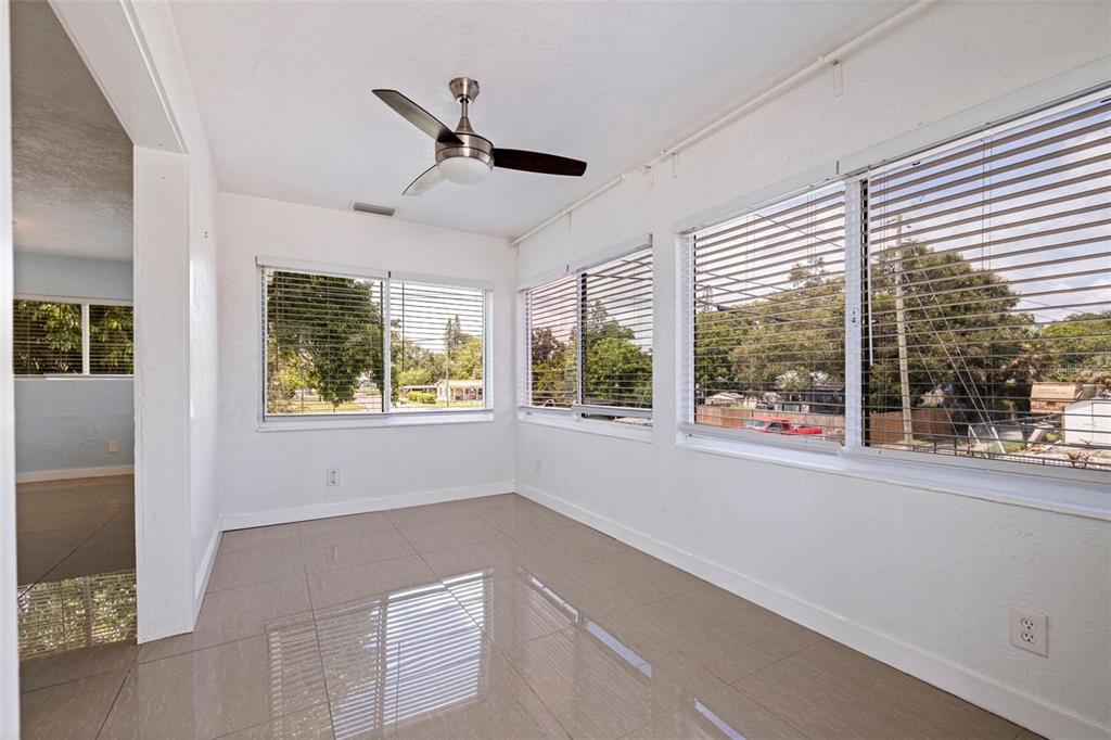 4801 S 14TH AVE, ST PETERSBURG, FL — photo 5 of 20
