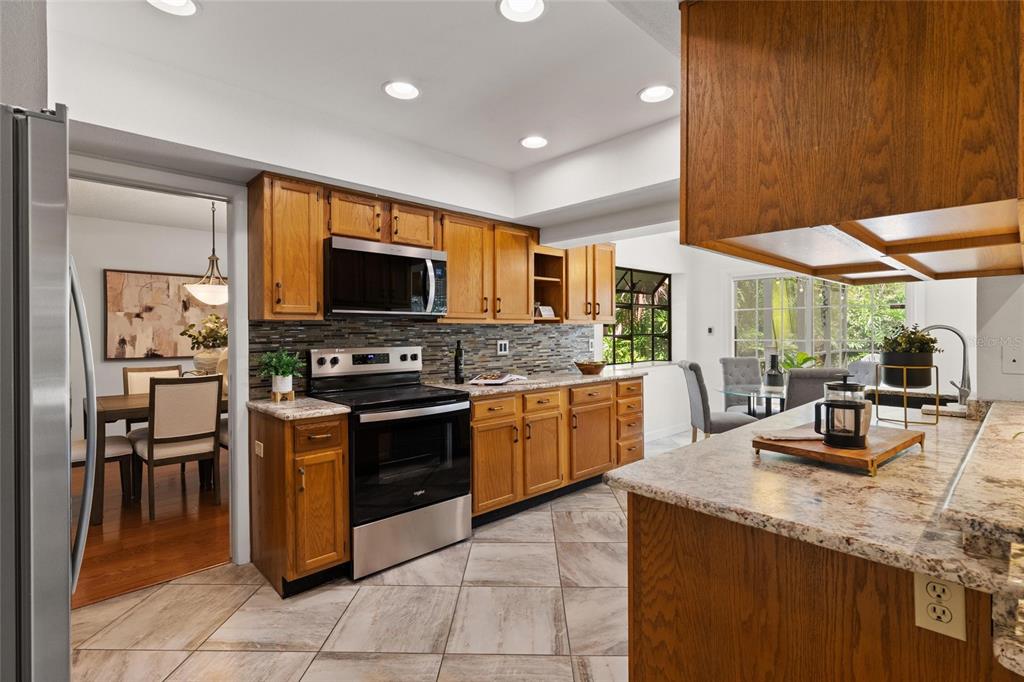 2784 HEATHERWOOD COURT, CLEARWATER, FL — photo 4 of 27