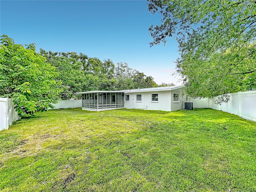 304 SUNNYHILL LANE, LAKELAND, FL — photo 3 of 22