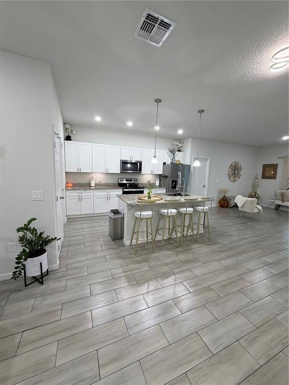 146 FLATFISH COURT, KISSIMMEE, FL — photo 4 of 18