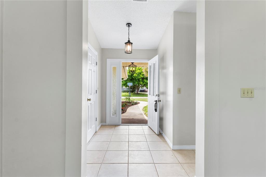 538 ALAMANDA AVENUE, SEBASTIAN, FL — photo 4 of 24