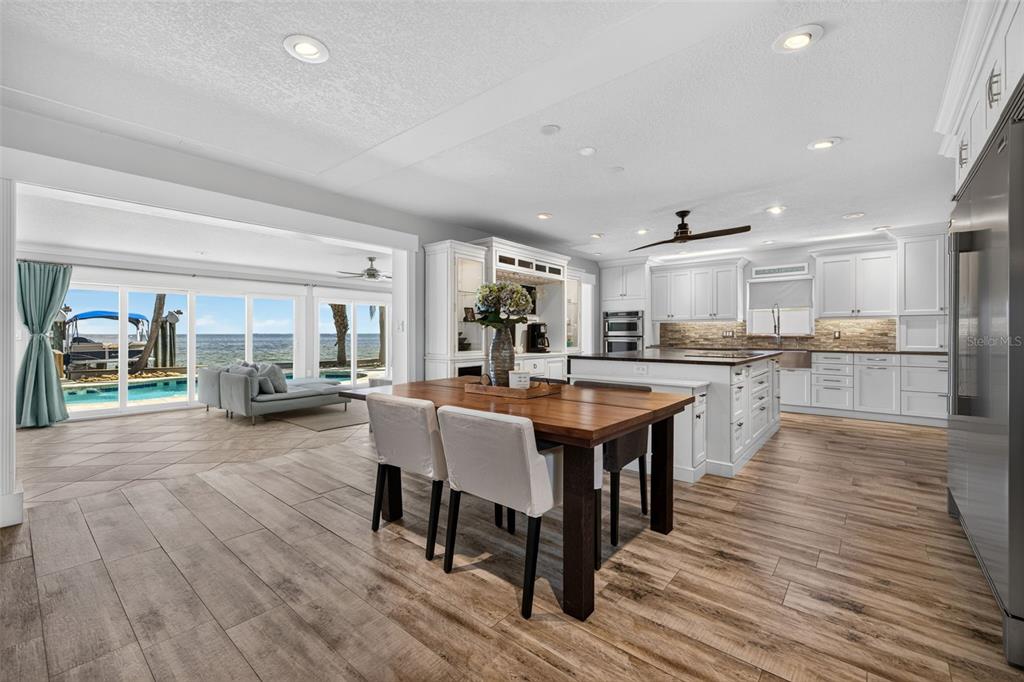 2480 E BAY ISLE DRIVE SE, ST PETERSBURG, FL — photo 5 of 30