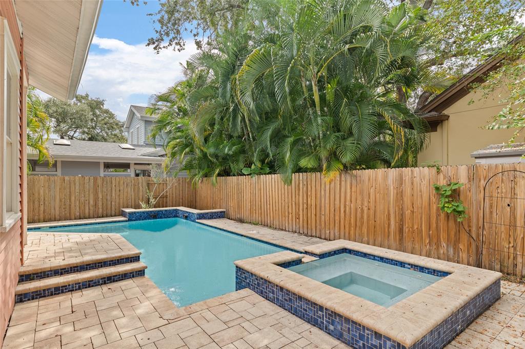 2410 W JETTON AVENUE, TAMPA, FL — photo 2 of 22