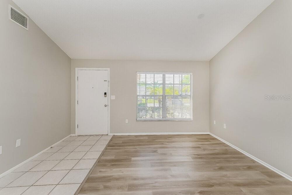 8364 GREYSTONE DRIVE, LAKELAND, FL — photo 3 of 16