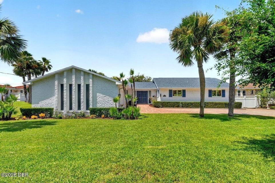 448 RIVERSIDE DRIVE
