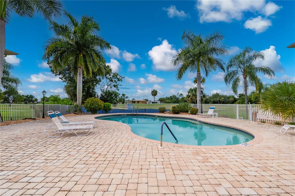 1295 SAXONY CIRCLE UNIT 2106, PUNTA GORDA, FL — photo 3 of 30