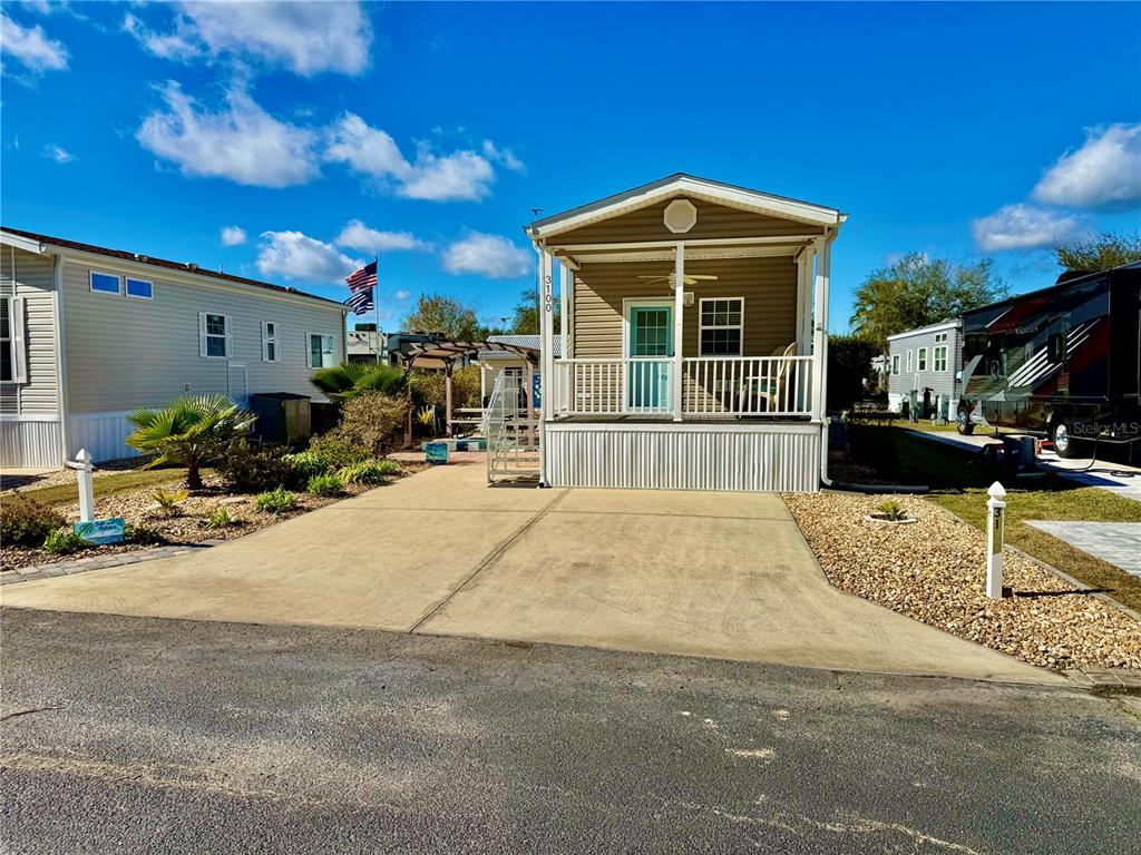 3100 NE 104TH TERRACE