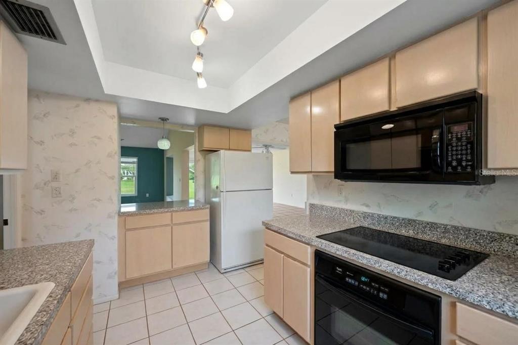 4329 BRITTANY LANE UNIT 59, SARASOTA, FL — photo 4 of 30