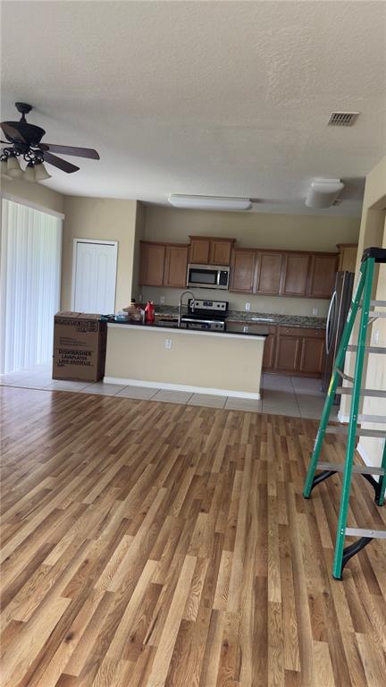14207 CRAFTSBURY COURT, ORLANDO, FL — photo 3 of 8