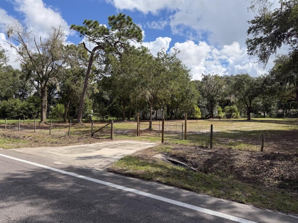 6916 CORONET ROAD, LAKELAND, FL — photo 2 of 12