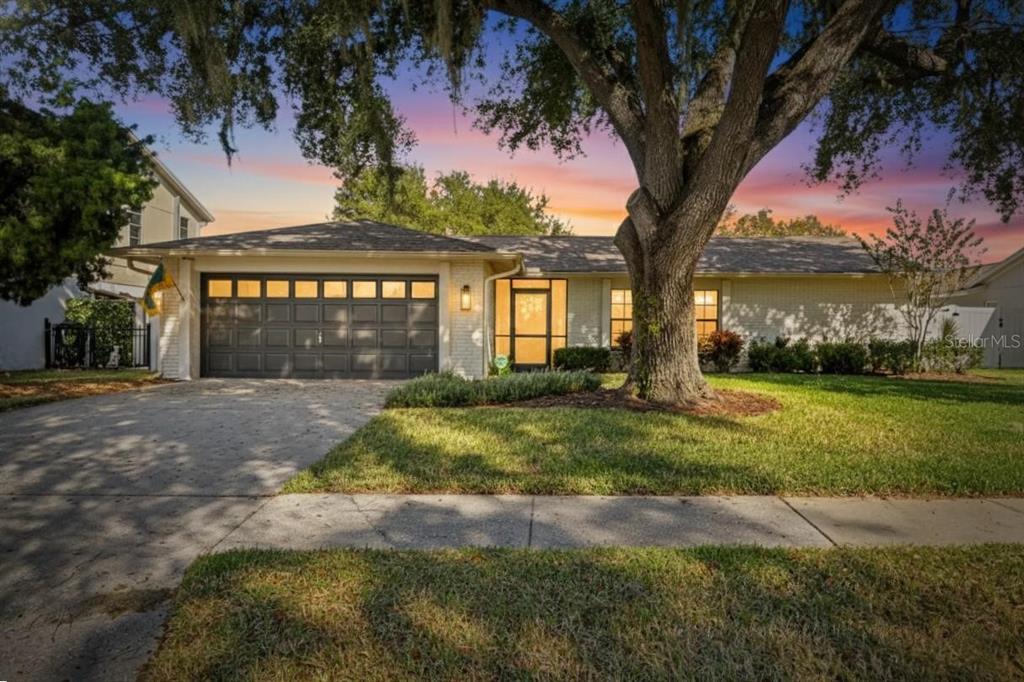 1322 CORNER OAKS DRIVE