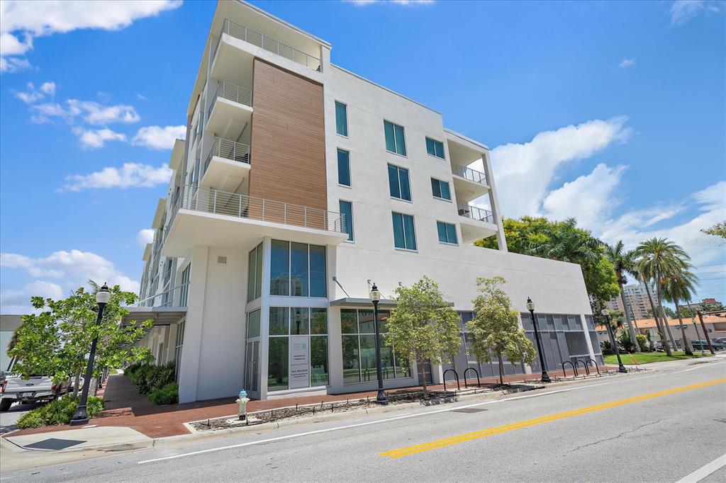 332 COCOANUT AVENUE UNIT 406