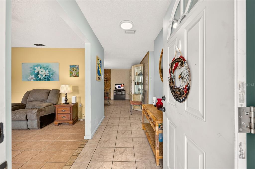 15720 SE 27TH AVENUE, SUMMERFIELD, FL — photo 5 of 30