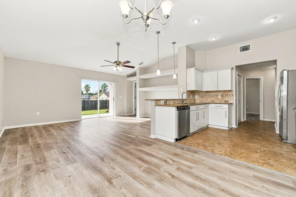 10809 WINDBURY WAY, RIVERVIEW, FL — photo 4 of 16