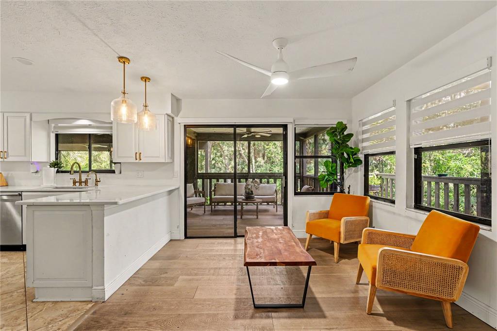 8224 REVELS ROAD, RIVERVIEW, FL — photo 5 of 30