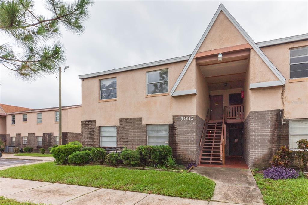 9035 WESTCHESTER CIRCLE UNIT 133, TAMPA, FL — photo 2 of 30